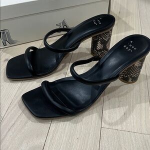 a new day Black Strappy Heels with Patterned Block Heel